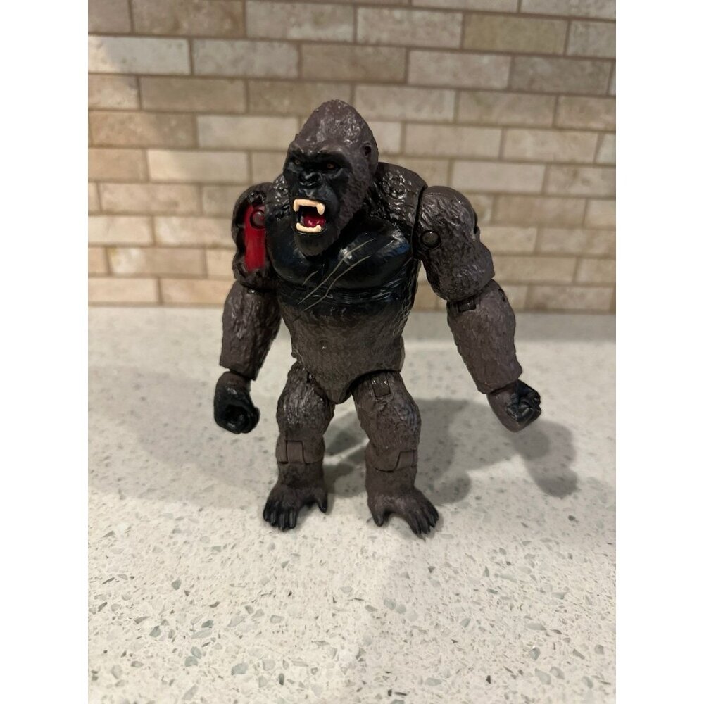 KING KONG Battle Damage Godzilla Vs Kong 6 inch Action Figure READ DESCRIPTION